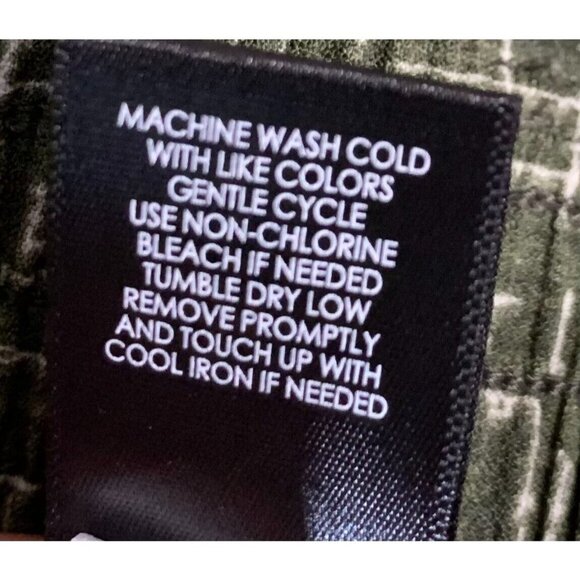 Torrid Pants Plus Size 2 2X Green Print Crop Tapered Leg Tie Belt Women NWT New - Picture 8 of 8